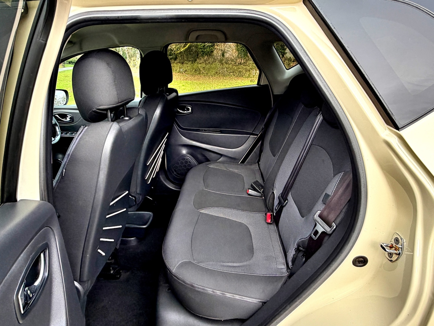 Used Renault Captur 2017 for sale - 76919414: Photo 15