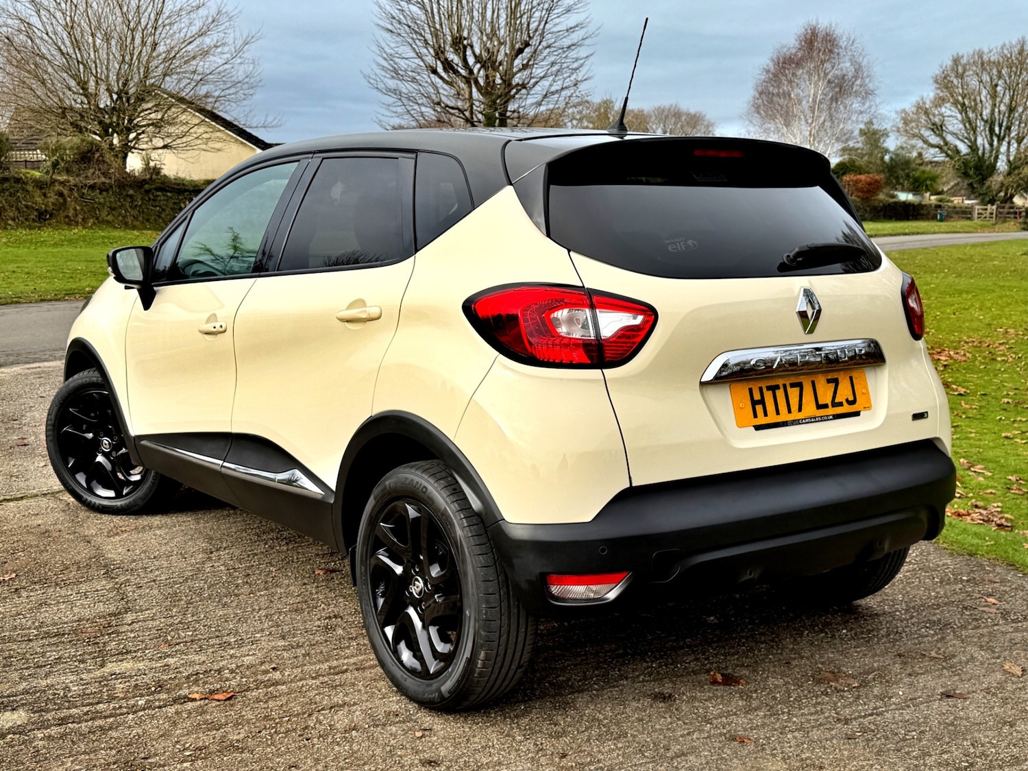 Used Renault Captur 2017 for sale - 76919414: Photo 5