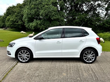 Used Volkswagen Polo 2015 for sale - 78860563: Photo