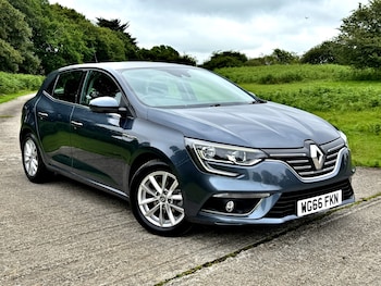 Used Renault Megane 2016 for sale - 78953209: Photo