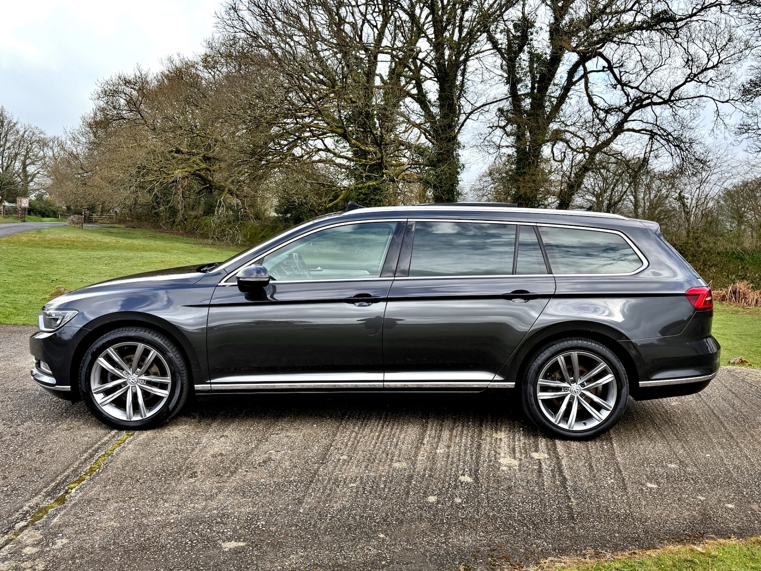 Used Volkswagen Passat 2017 for sale - 78064127: Photo 4