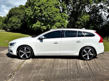 Used Volvo V60 2016 for sale - 78593328: Photo