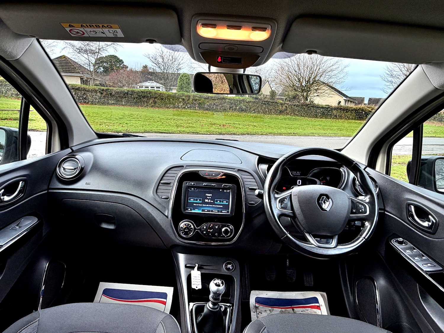 Used Renault Captur 2017 for sale - 76832834: Photo 11