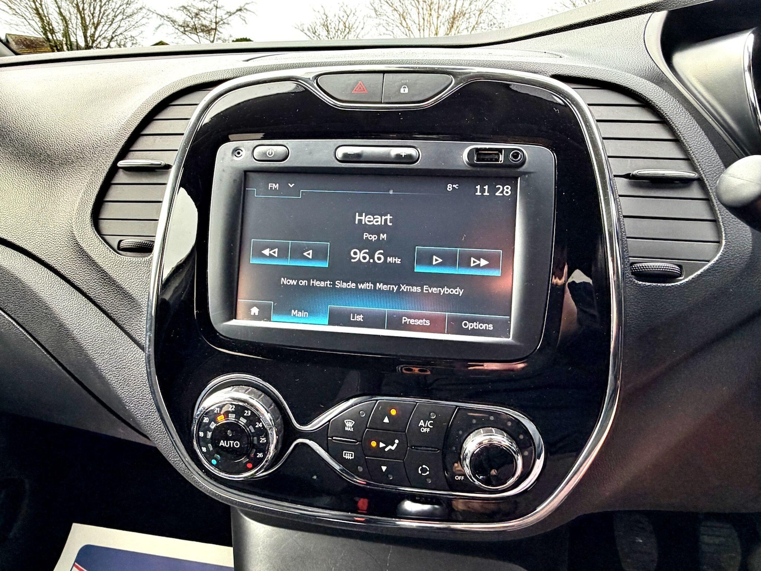 Used Renault Captur 2017 for sale - 76832834: Photo 20