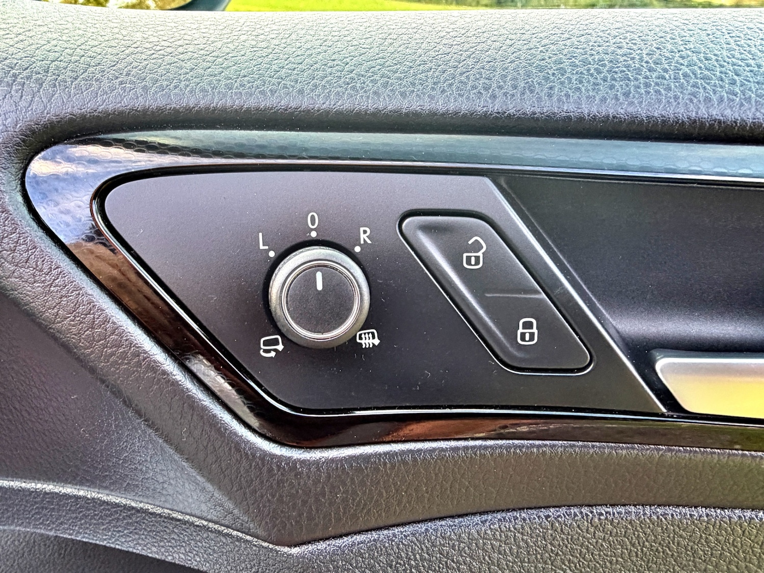 Used Volkswagen Golf 2017 for sale - 77012297: Photo 19