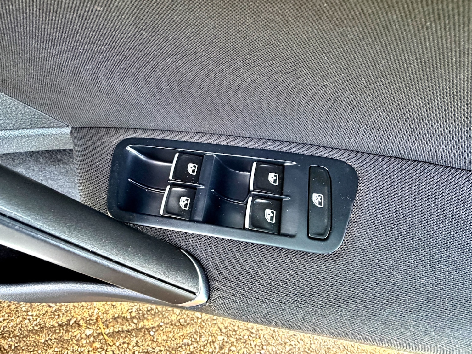 Used Volkswagen Golf 2017 for sale - 77012297: Photo 20