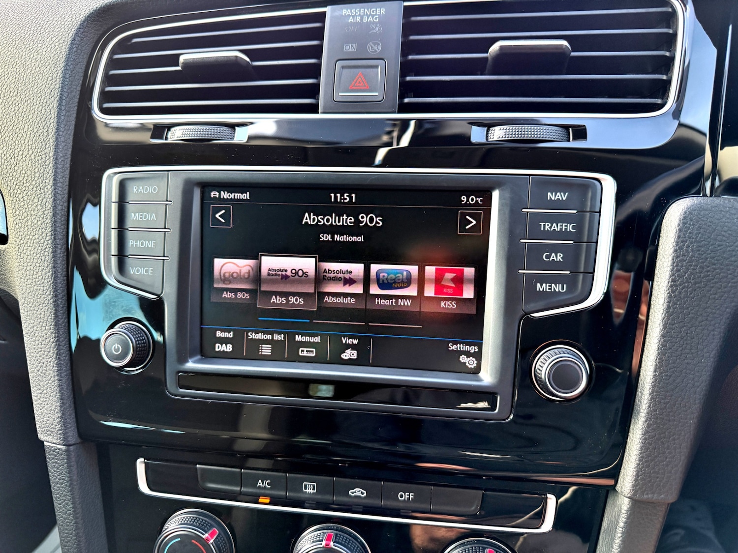 Used Volkswagen Golf 2017 for sale - 77012297: Photo 27