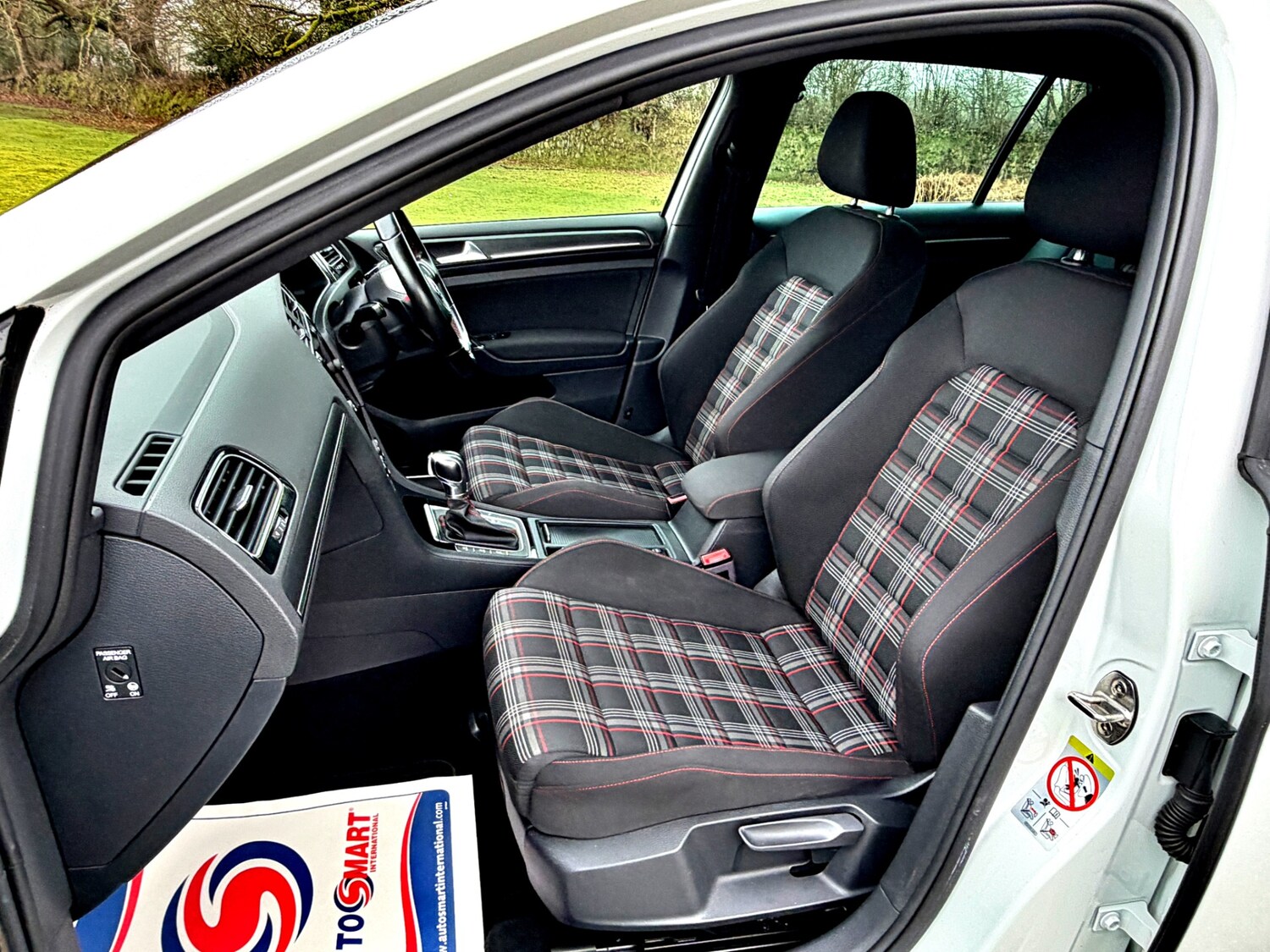 Used Volkswagen Golf 2017 for sale - 77520473: Photo 14