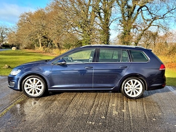 Used Volkswagen Golf 2016 for sale - 77094541: Photo