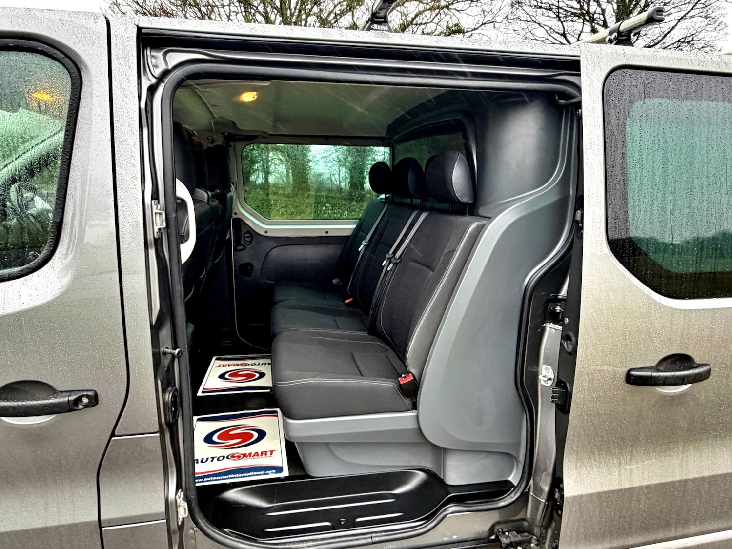 Used Vauxhall Vivaro 2017 for sale - 77675612: Photo 11