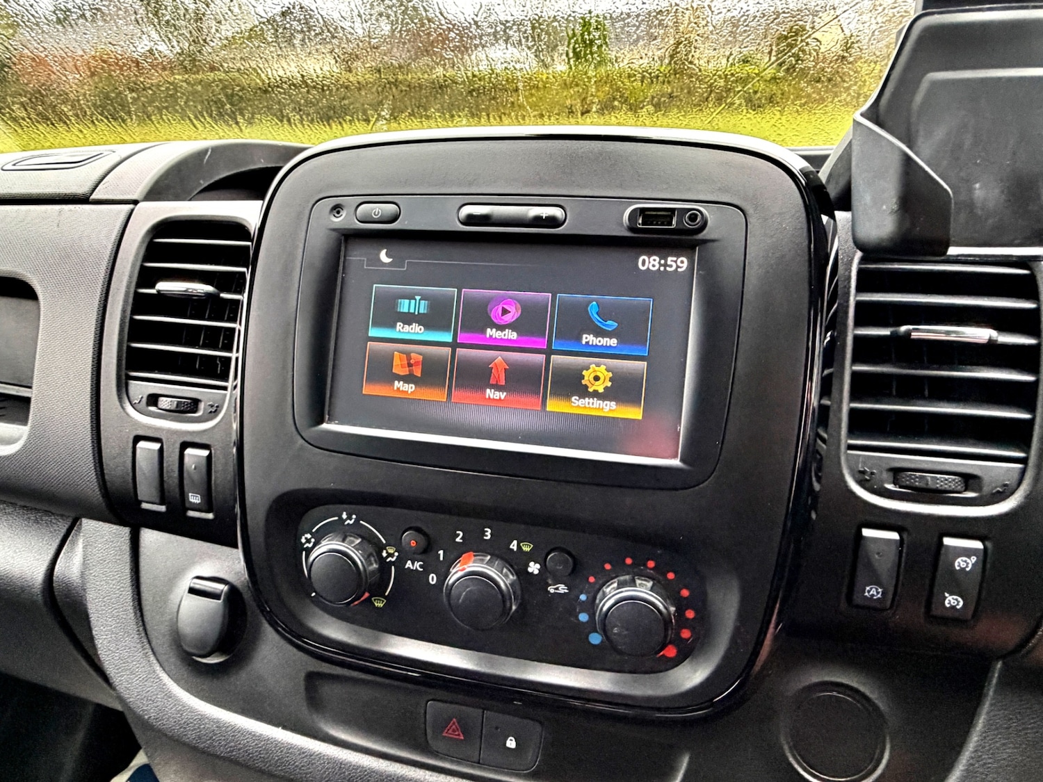 Used Vauxhall Vivaro 2017 for sale - 77675612: Photo 14