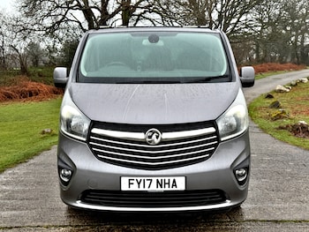 Used Vauxhall Vivaro 2017 for sale - 77675612: Photo