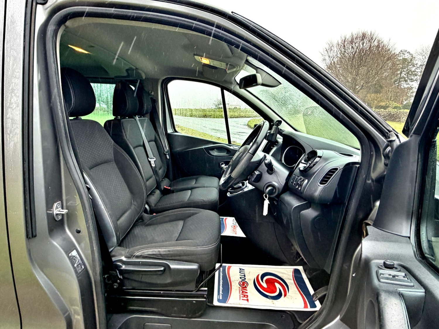 Used Vauxhall Vivaro 2017 for sale - 77675612: Photo 8