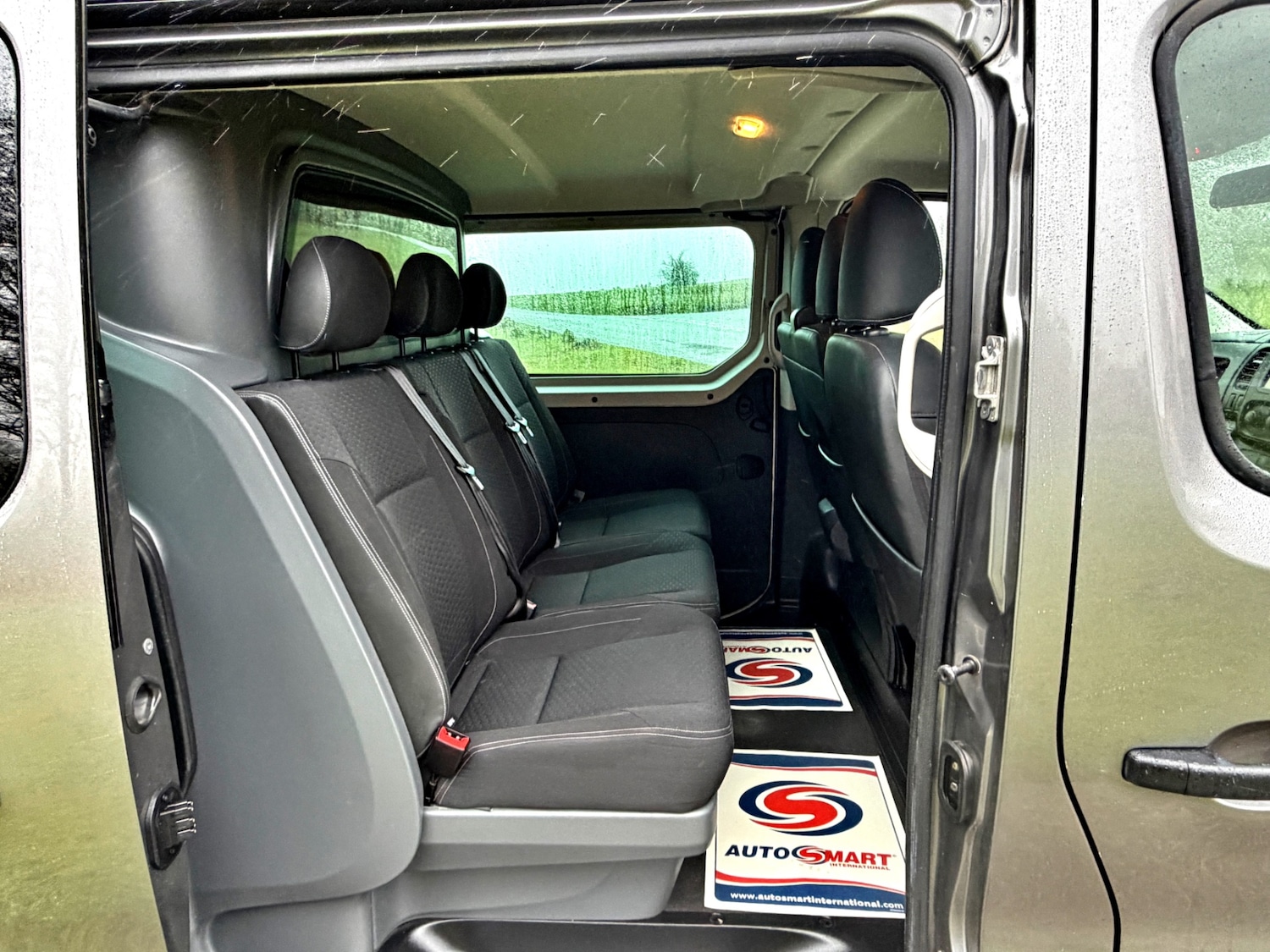 Used Vauxhall Vivaro 2017 for sale - 77675612: Photo 9