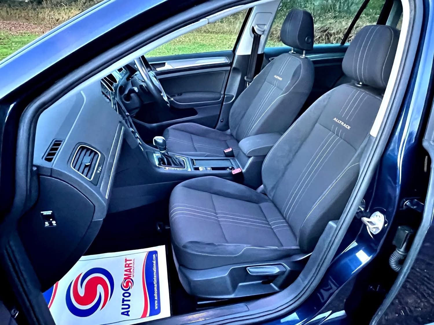 Used Volkswagen Golf 2016 for sale - 76979600: Photo 17