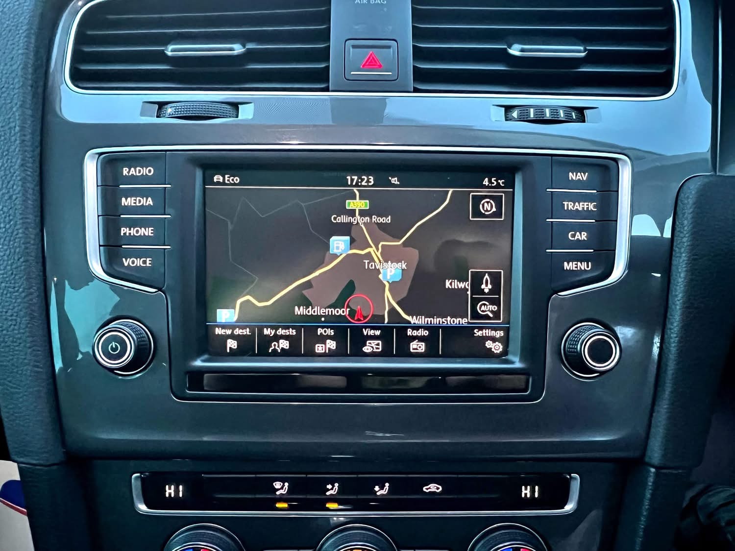 Used Volkswagen Golf 2016 for sale - 76979600: Photo 26