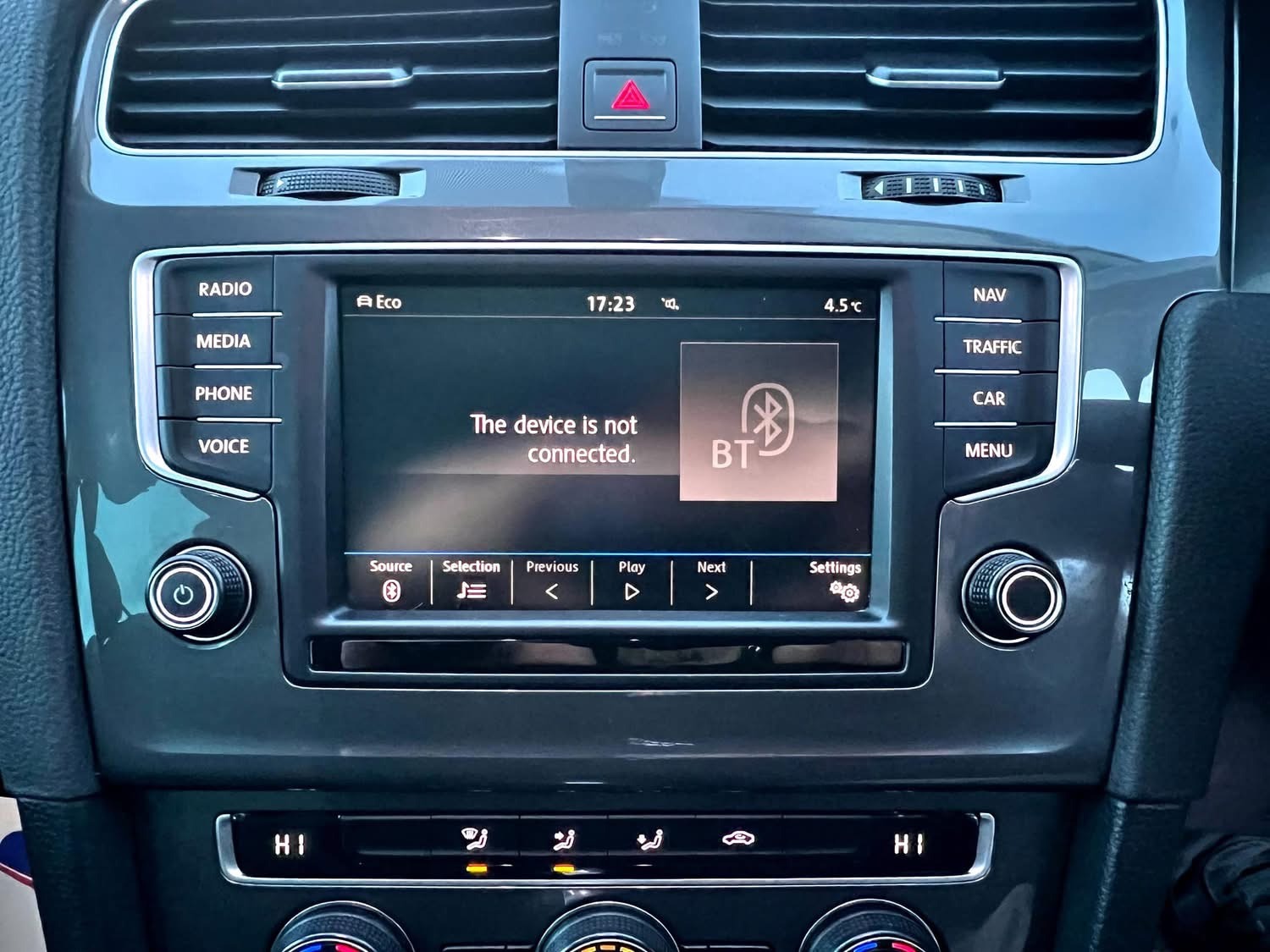 Used Volkswagen Golf 2016 for sale - 76979600: Photo 28