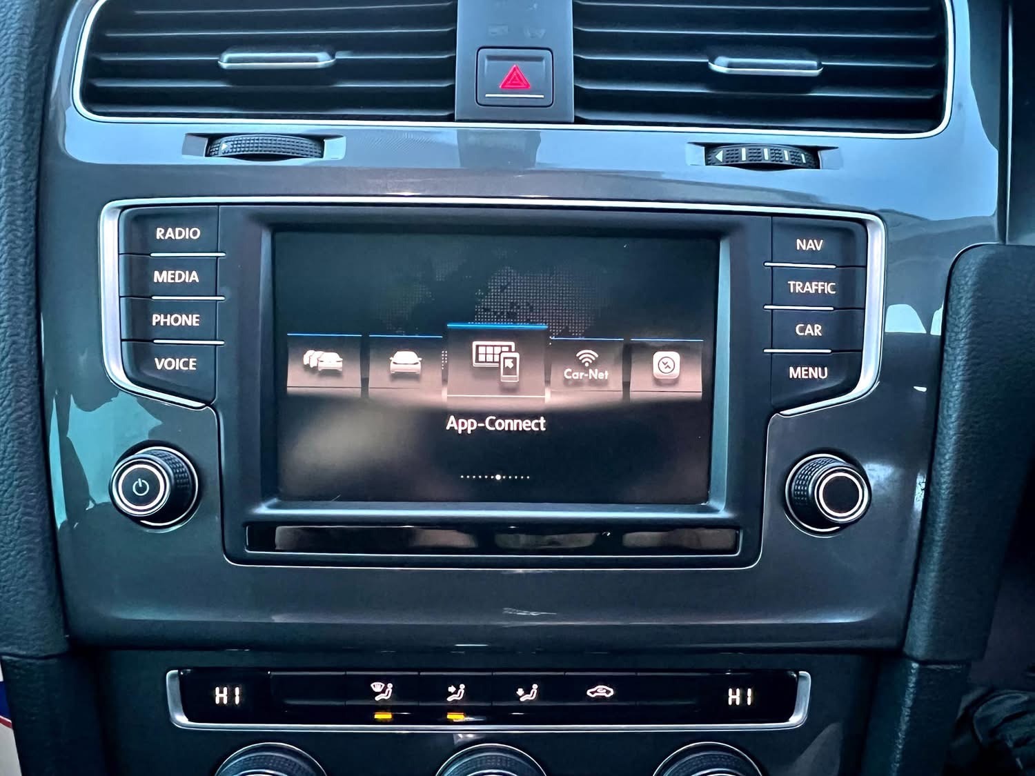 Used Volkswagen Golf 2016 for sale - 76979600: Photo 30