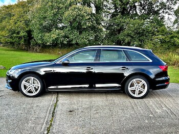 Used Audi A4 Avant 2017 for sale - 76832097: Photo