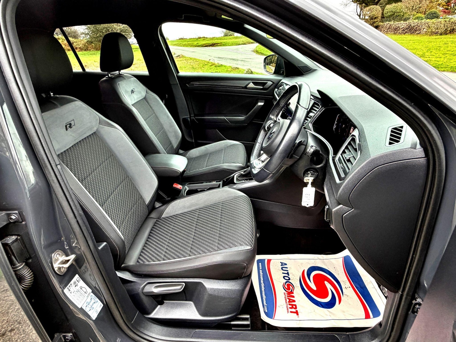 Used Volkswagen T-Roc 2021 for sale - 76832846: Photo 12