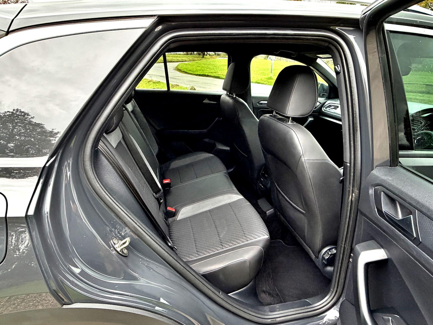 Used Volkswagen T-Roc 2021 for sale - 76832846: Photo 13