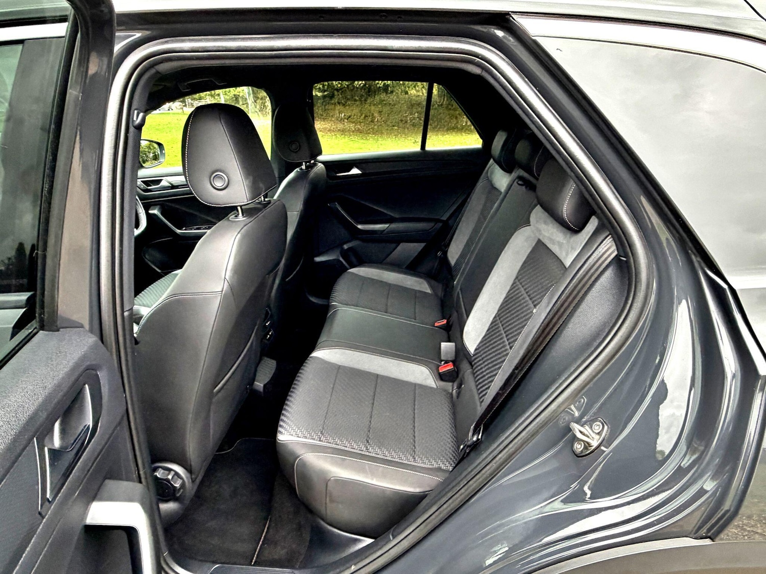 Used Volkswagen T-Roc 2021 for sale - 76832846: Photo 15