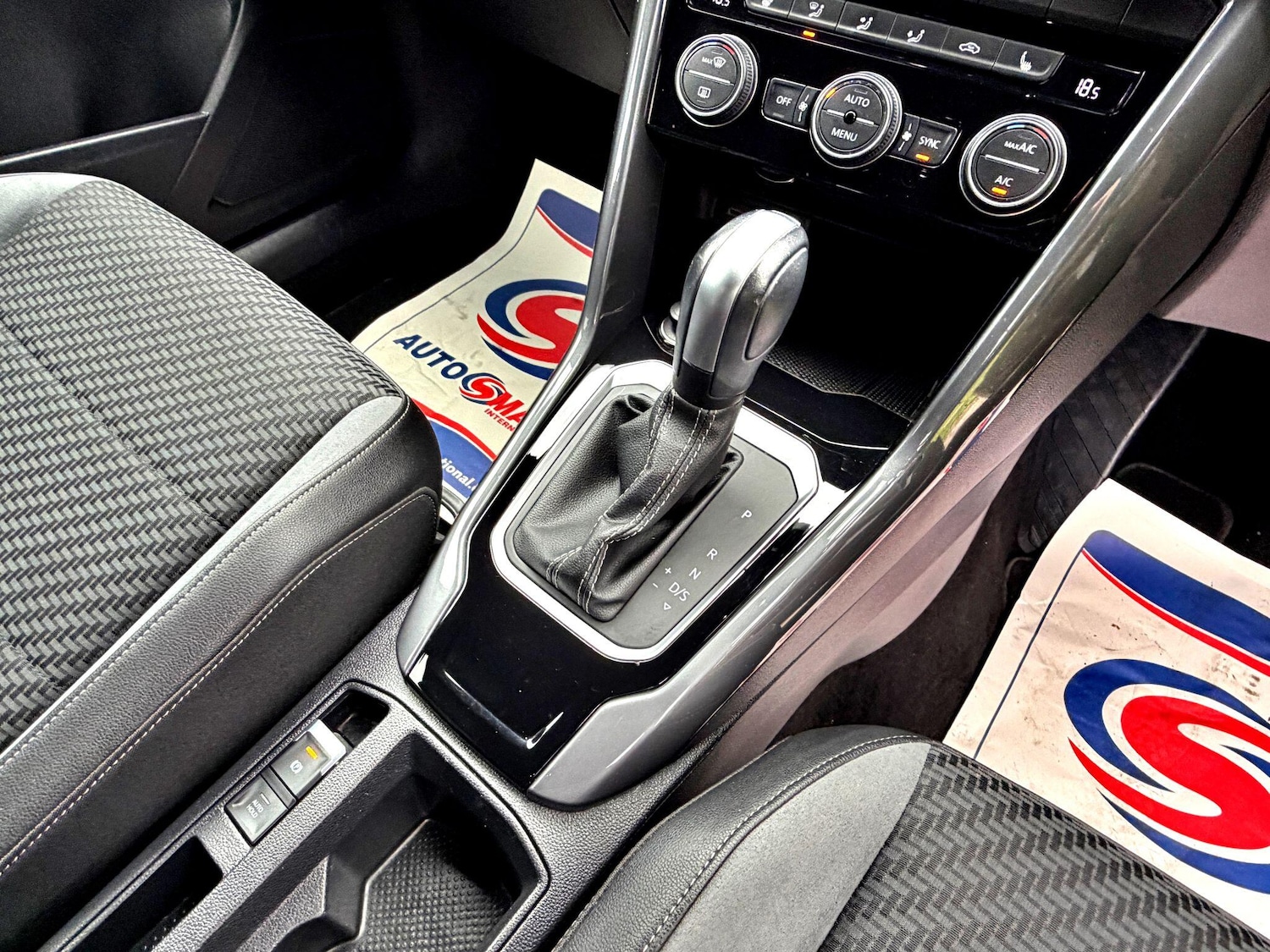 Used Volkswagen T-Roc 2021 for sale - 76832846: Photo 21