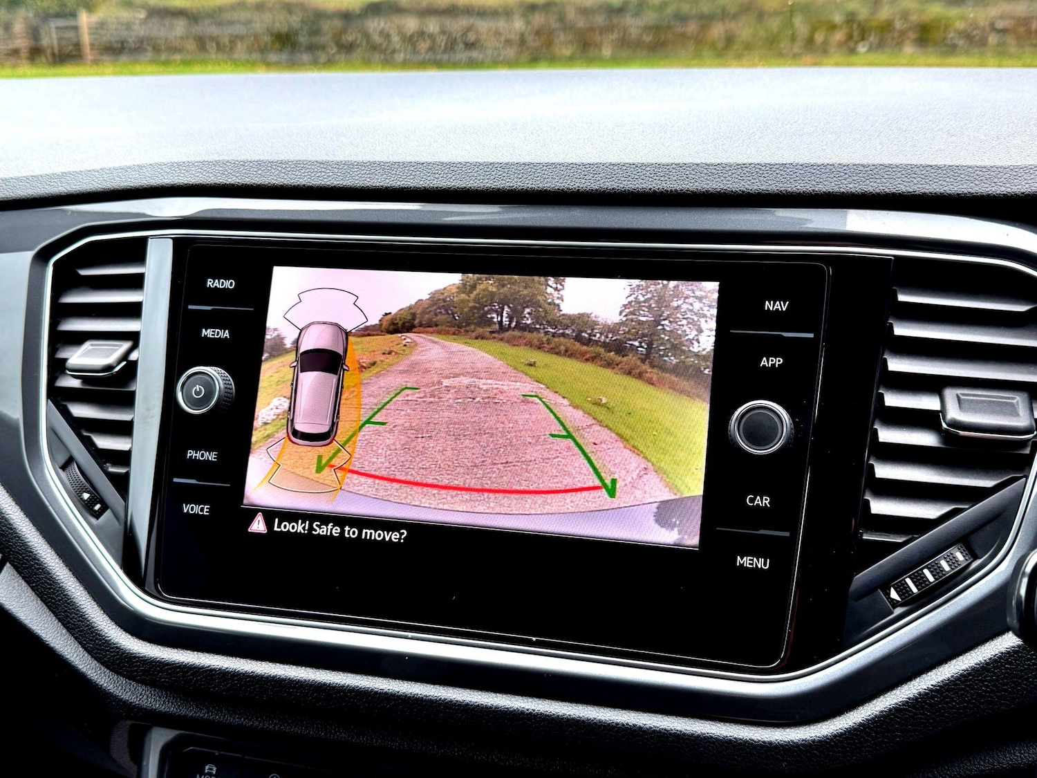 Used Volkswagen T-Roc 2021 for sale - 76832846: Photo 23