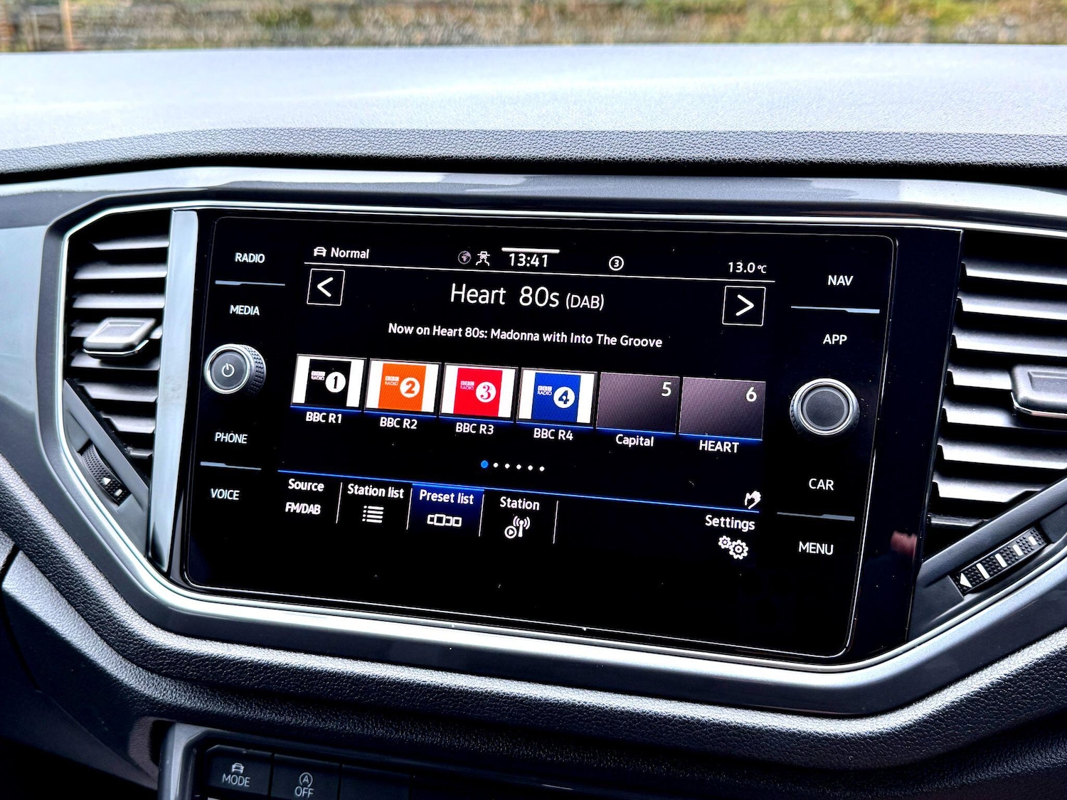 Used Volkswagen T-Roc 2021 for sale - 76832846: Photo 25