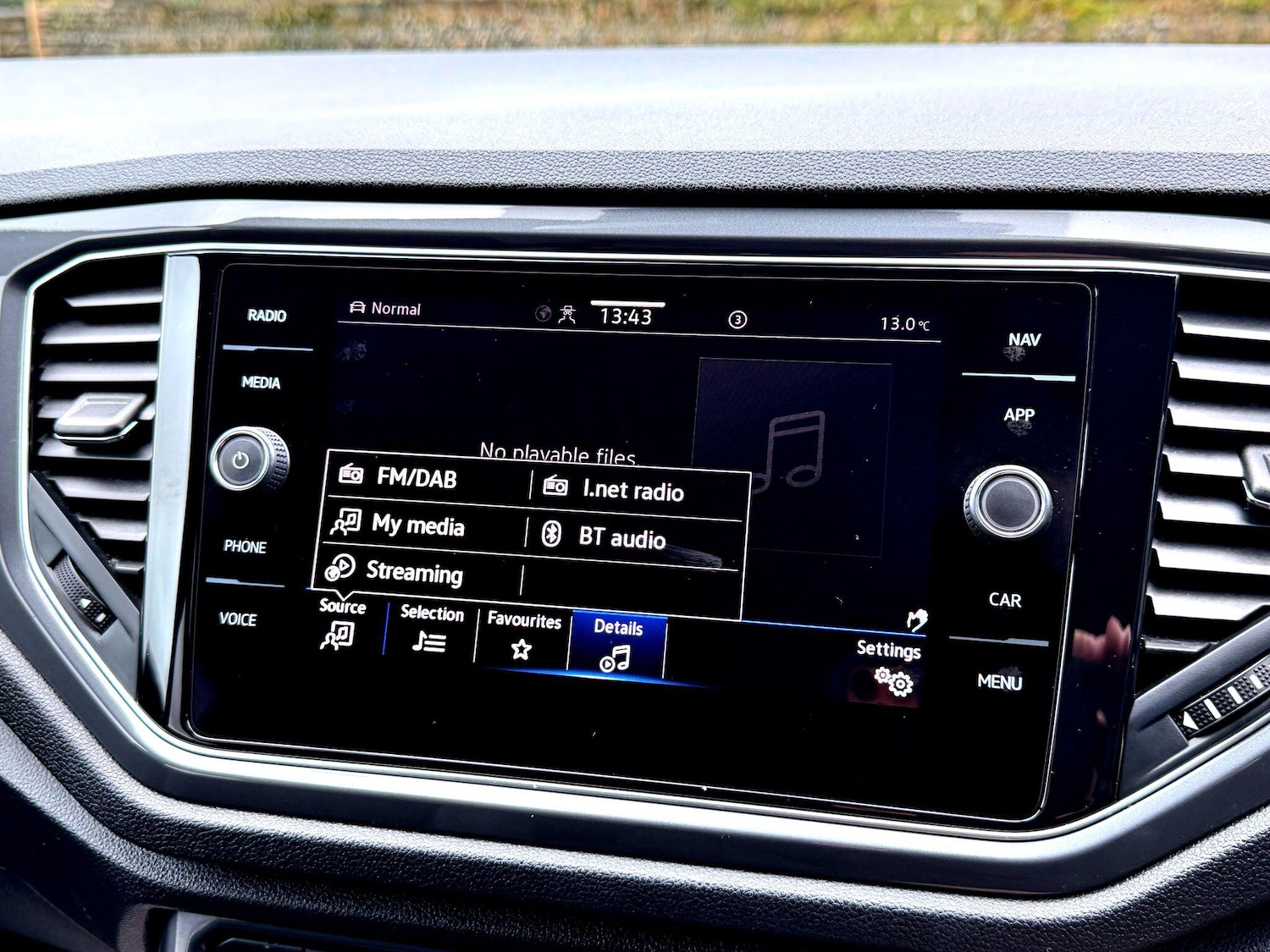 Used Volkswagen T-Roc 2021 for sale - 76832846: Photo 27