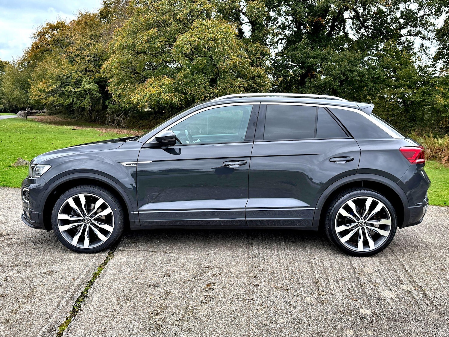Used Volkswagen T-Roc 2021 for sale - 76832846: Photo 4