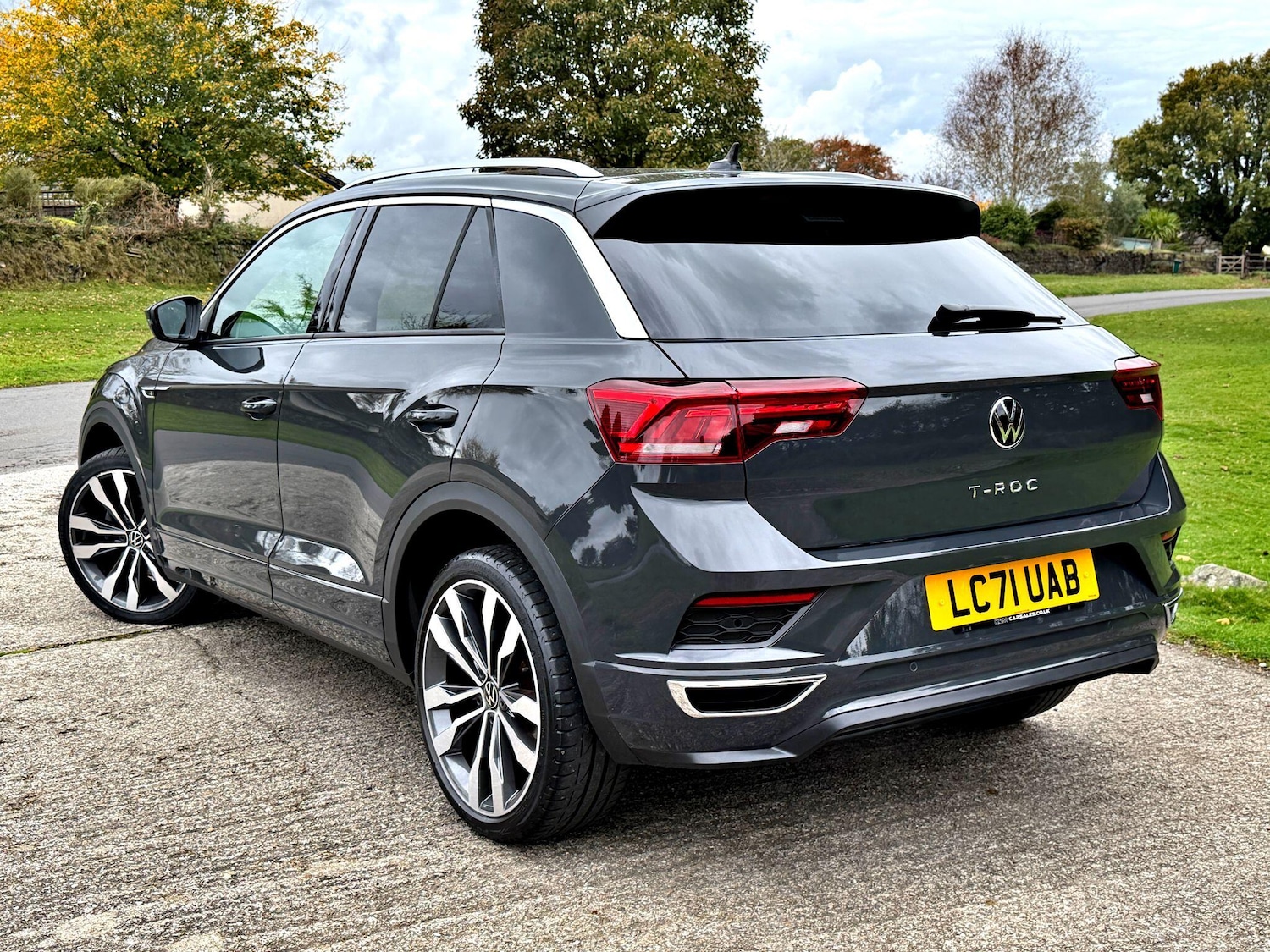 Used Volkswagen T-Roc 2021 for sale - 76832846: Photo 5