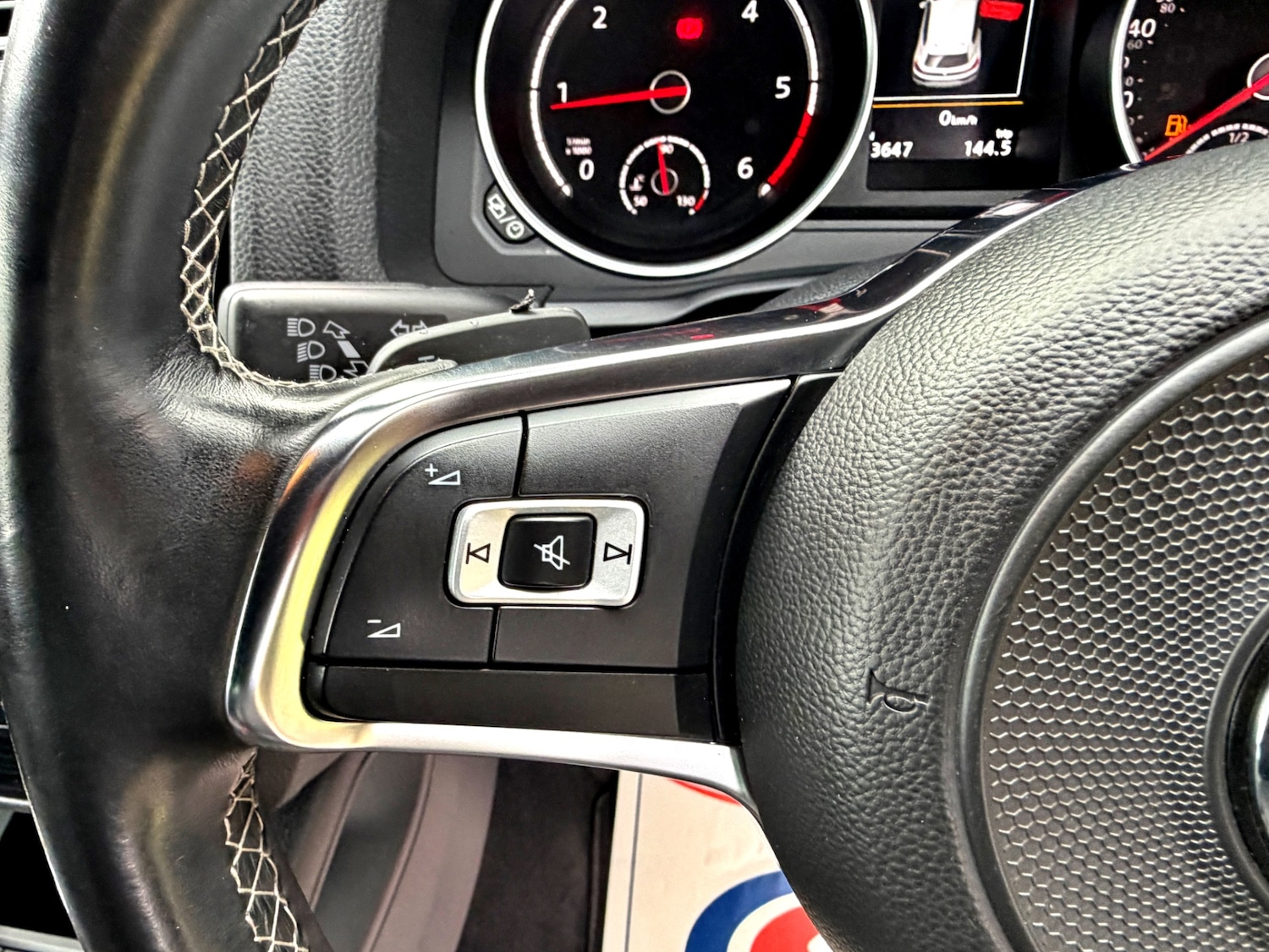 Used Volkswagen Scirocco 2017 for sale - 77988889: Photo 16