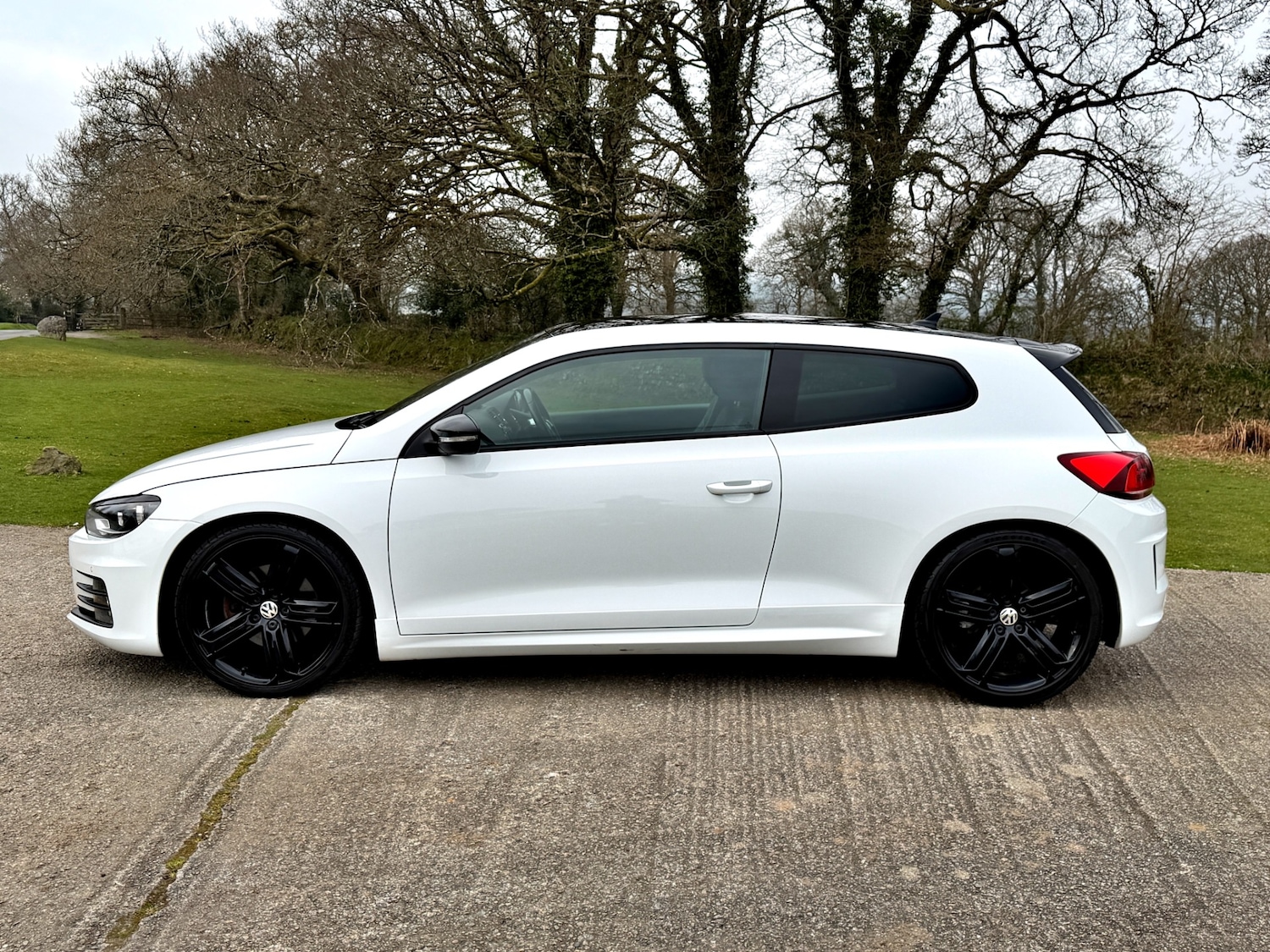 Used Volkswagen Scirocco 2017 for sale - 77988889: Photo 4