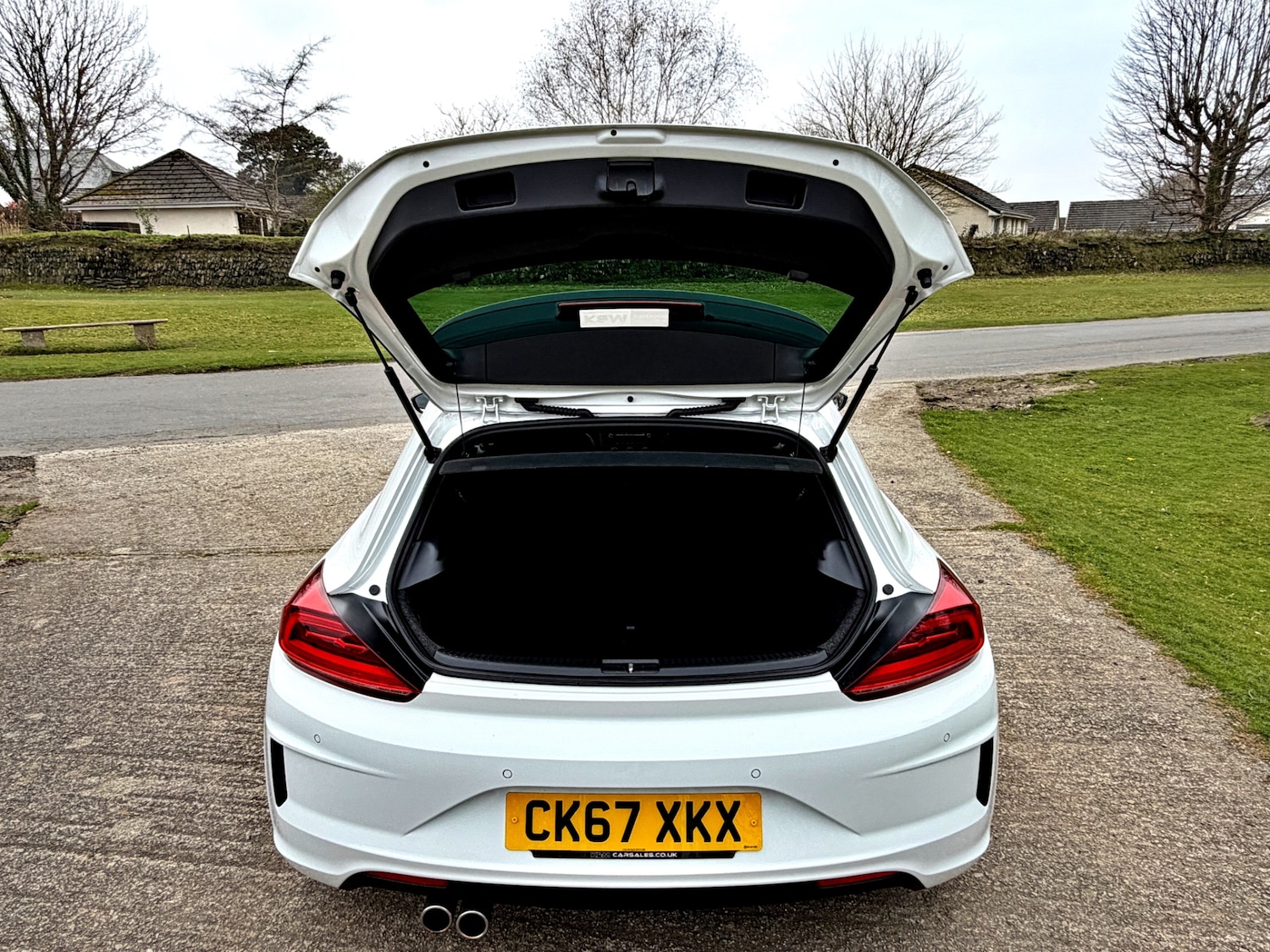 Used Volkswagen Scirocco 2017 for sale - 77988889: Photo 7