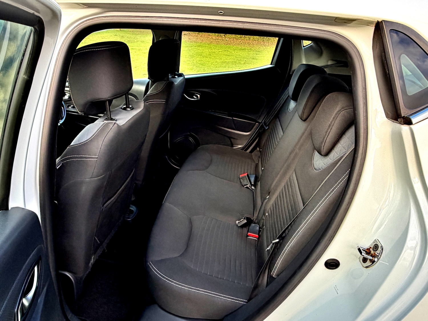 Used Renault Clio 2015 for sale - 77063240: Photo 15