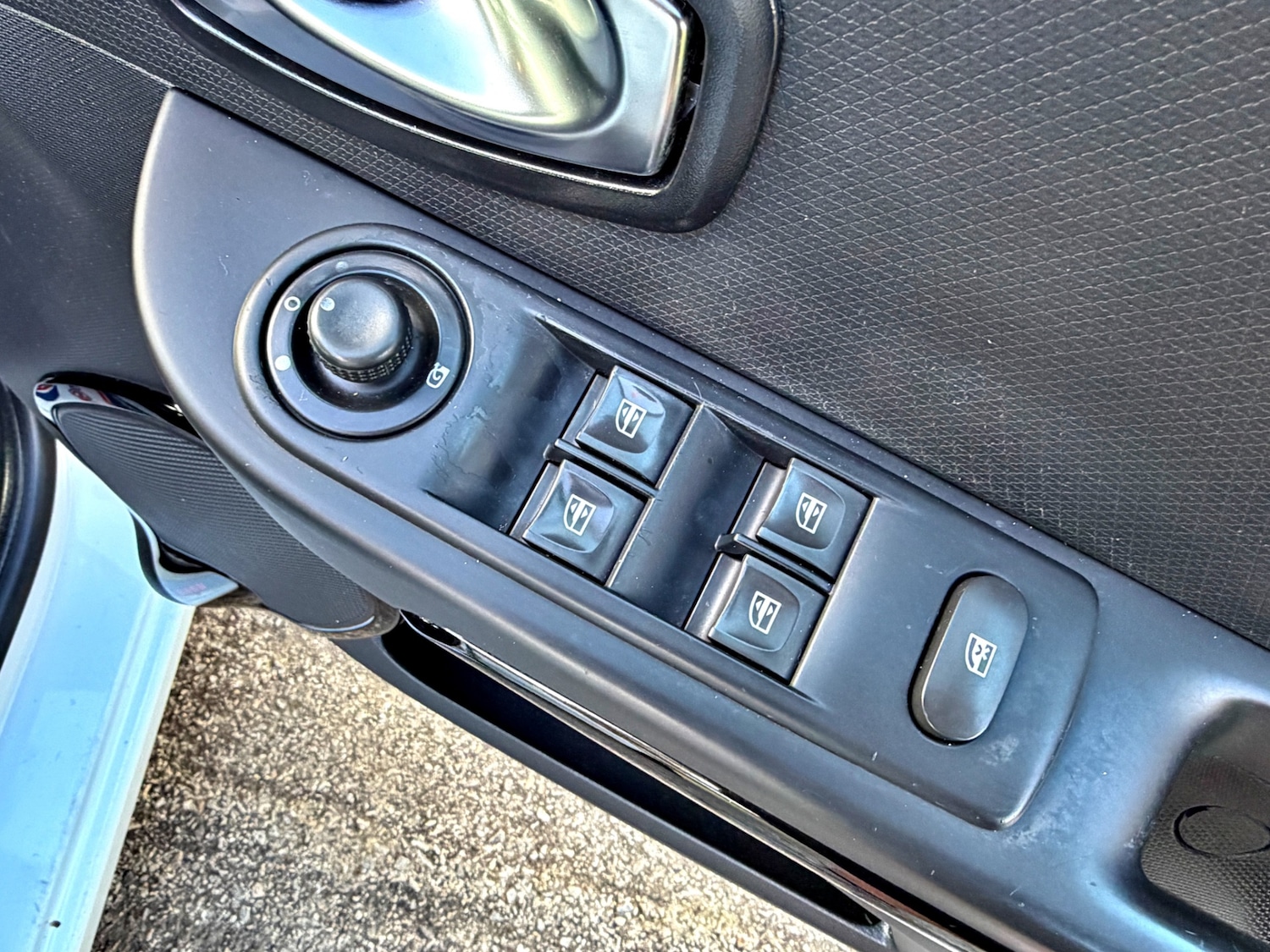 Used Renault Clio 2015 for sale - 77063240: Photo 17