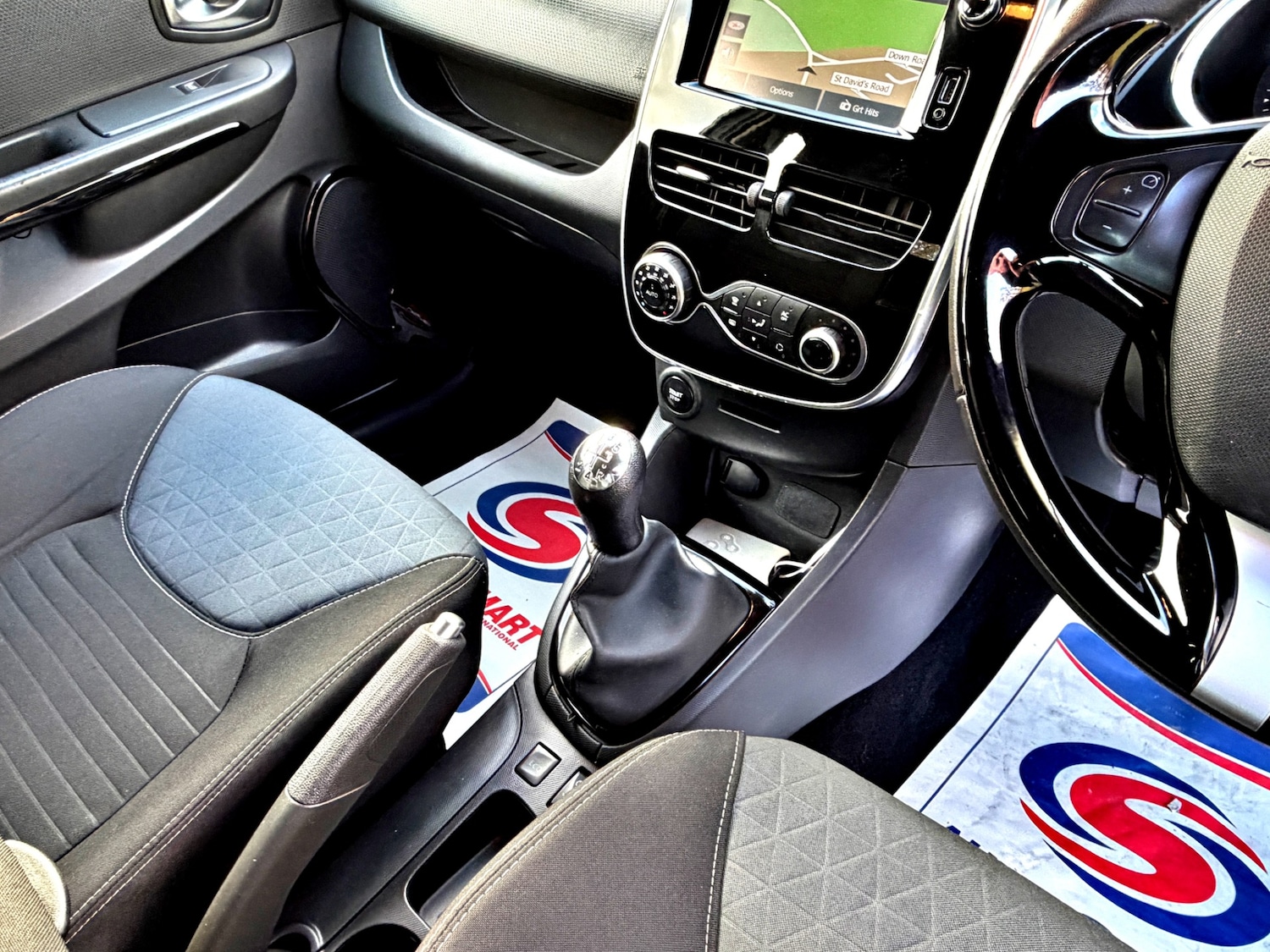 Used Renault Clio 2015 for sale - 77063240: Photo 18