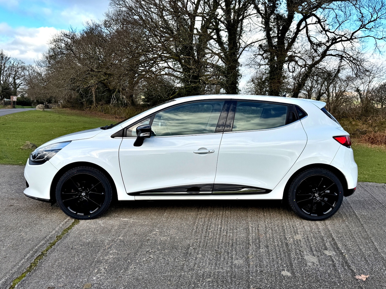 Used Renault Clio 2015 for sale - 77063240: Photo 4