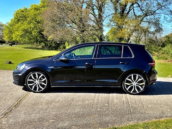 Used Volkswagen Golf 2016 for sale - 78329233: Photo