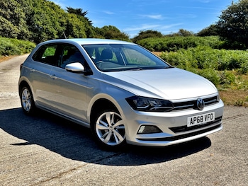 Used Volkswagen Polo 2019 for sale - 79478648: Photo