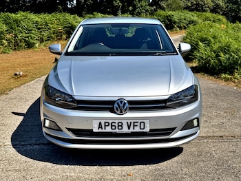 Used Volkswagen Polo 2019 for sale - 79478648: Photo