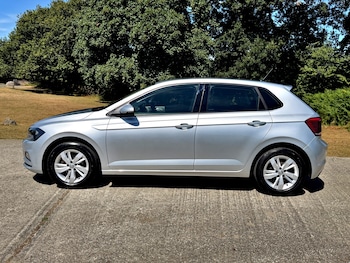 Used Volkswagen Polo 2019 for sale - 79478648: Photo