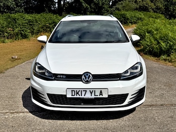 Used Volkswagen Golf 2017 for sale - 79436667: Photo