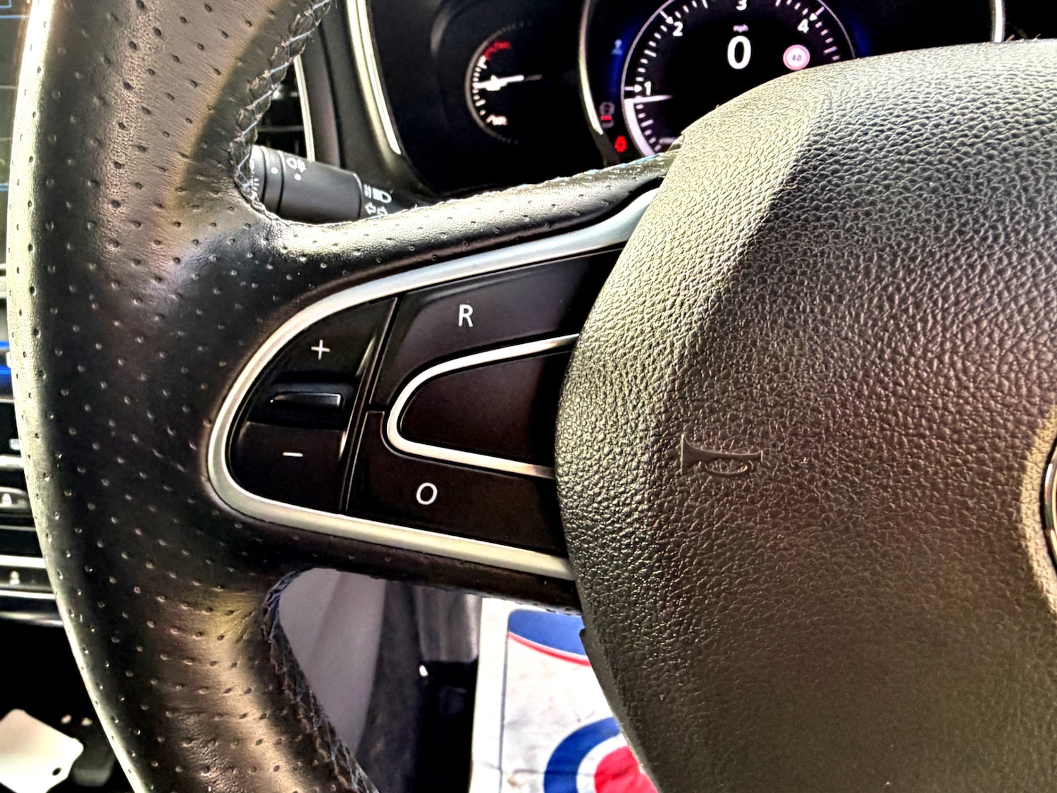 Used Renault Megane 2018 for sale - 77223353: Photo 17