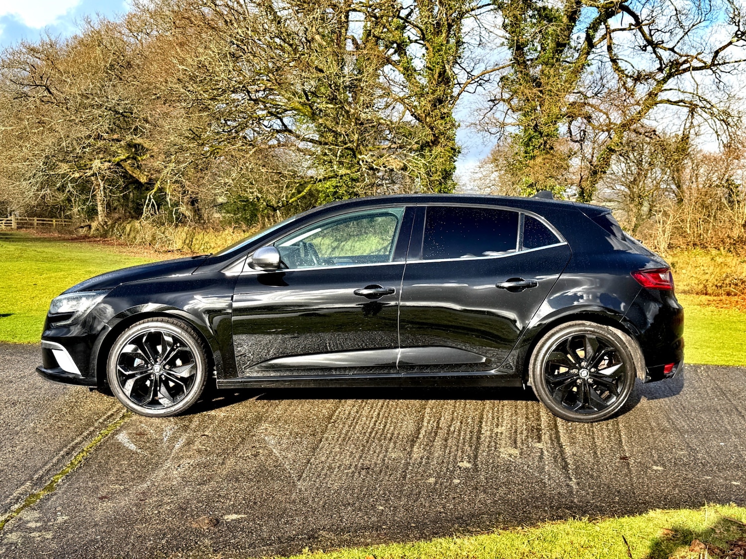 Used Renault Megane 2018 for sale - 77223353: Photo 4