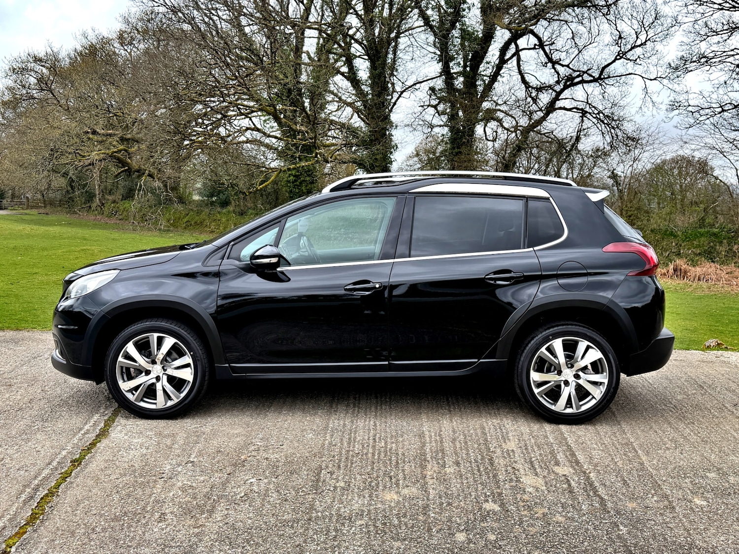 Used Peugeot 2008 2016 for sale - 78090824: Photo 4