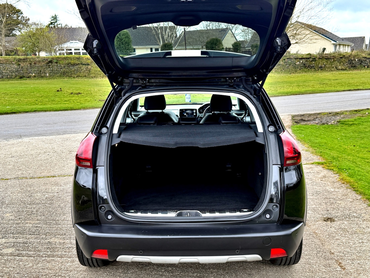 Used Peugeot 2008 2016 for sale - 78090824: Photo 7