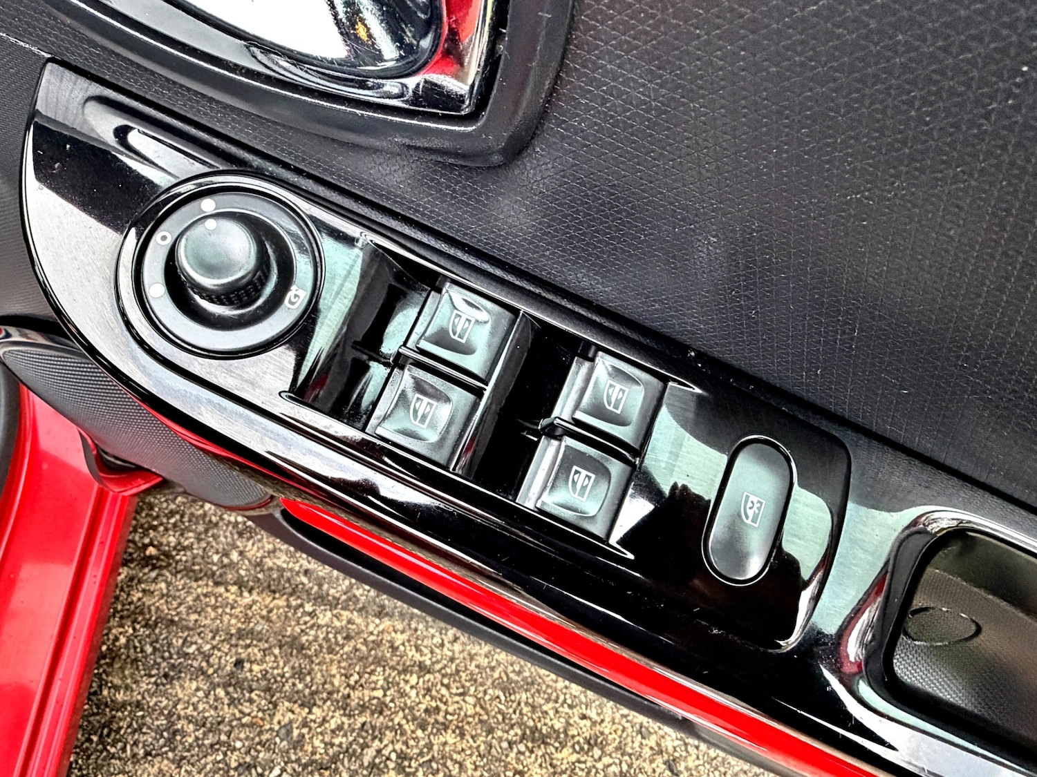 Used Renault Clio 2013 for sale - 77210815: Photo 16