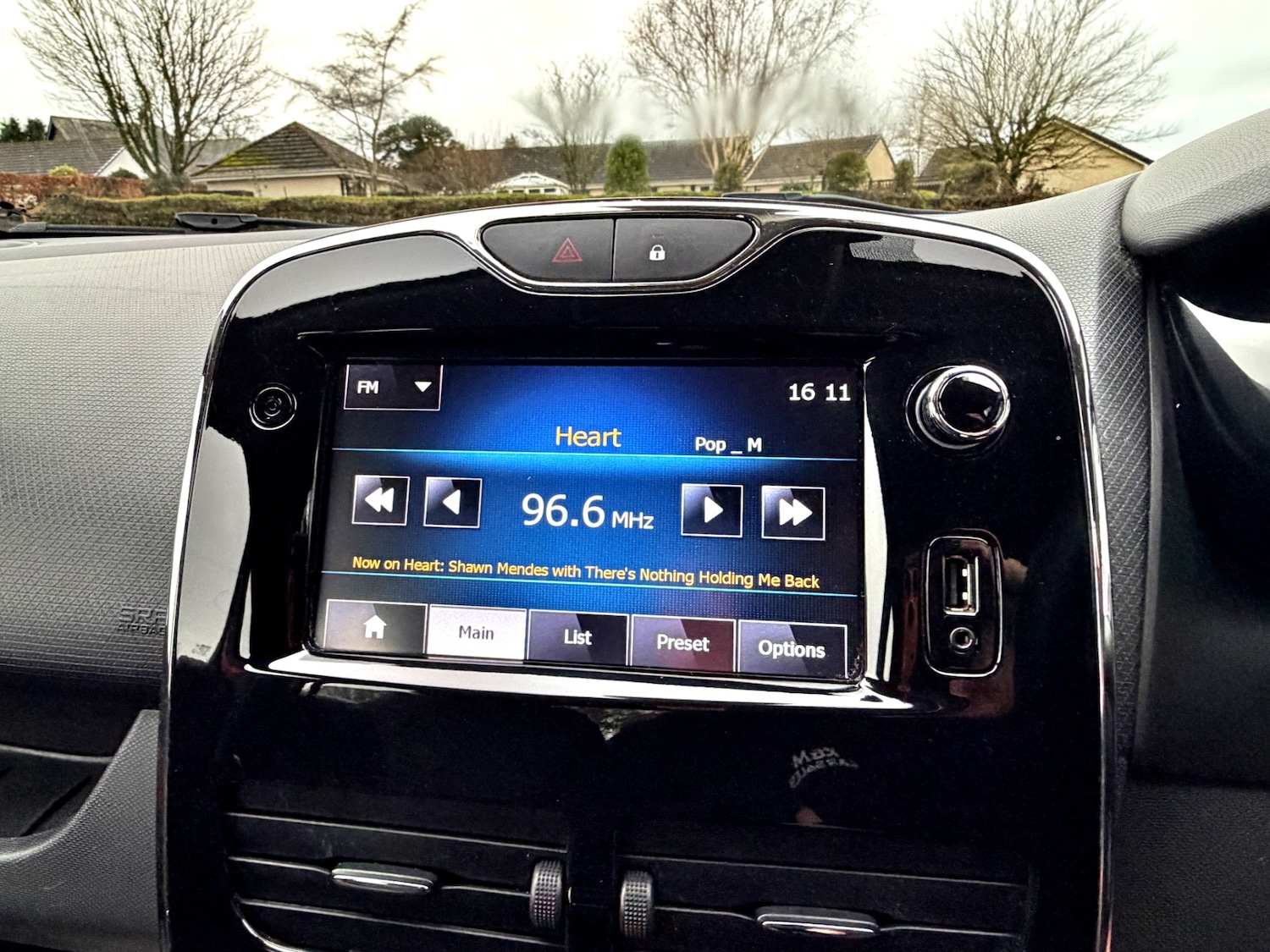 Used Renault Clio 2013 for sale - 77210815: Photo 19